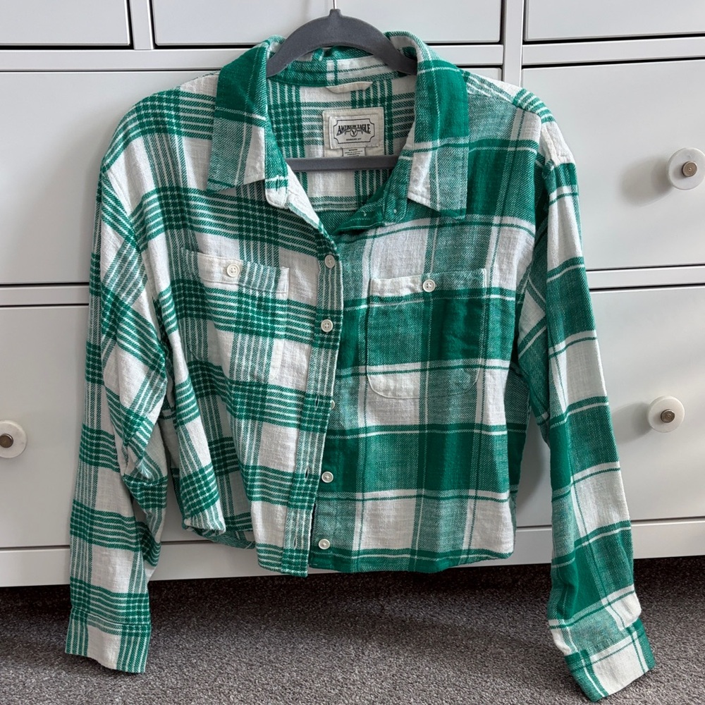 American Eagle Outfitters Green and White Plaid Button Down Shirt